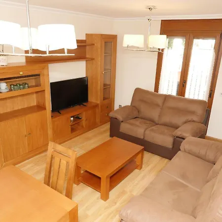 Casas Rurales 度假居 桑托多明戈德锡洛斯