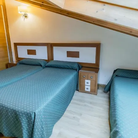 Casas Rurales 桑托多明戈德锡洛斯